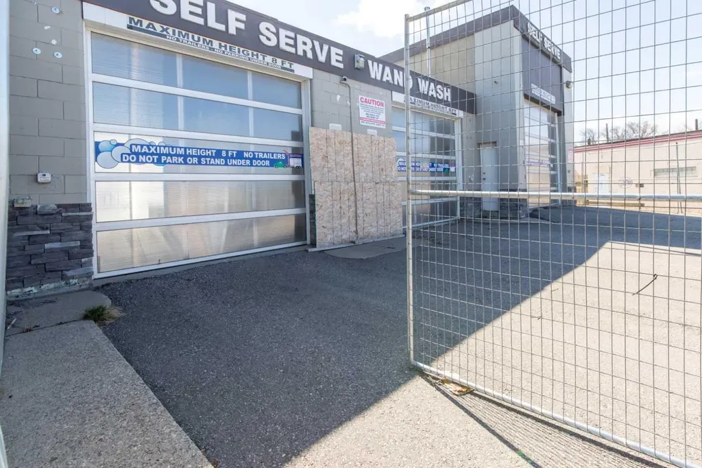108 Mayor Magrath Drive N Lethbridge AB T1H 3P4