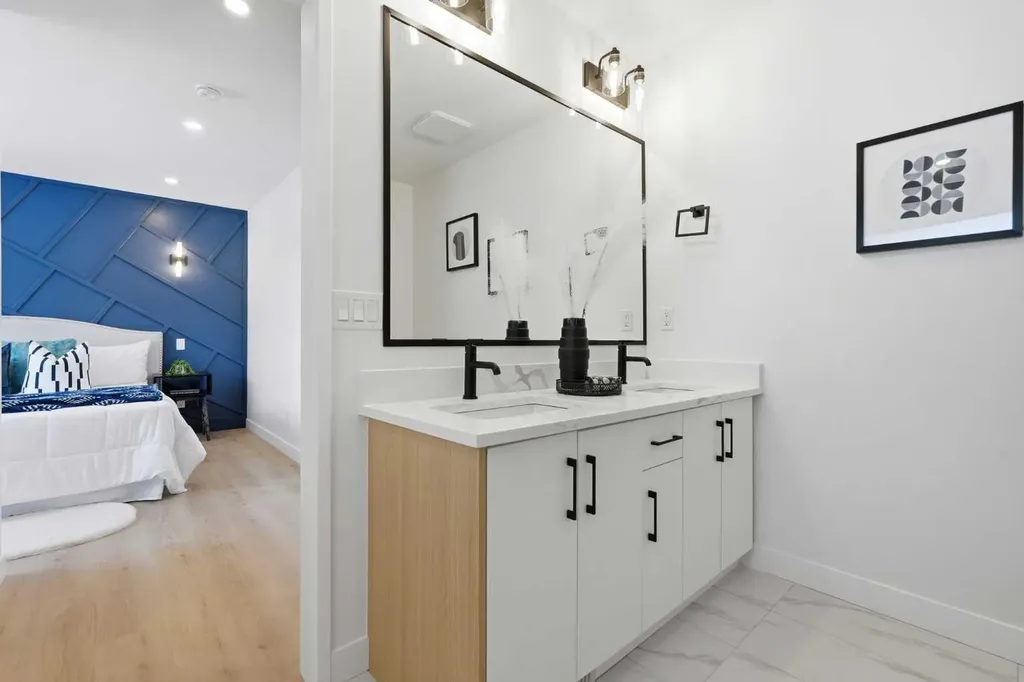 8616 7 Street SW Calgary AB T2V 1G9
