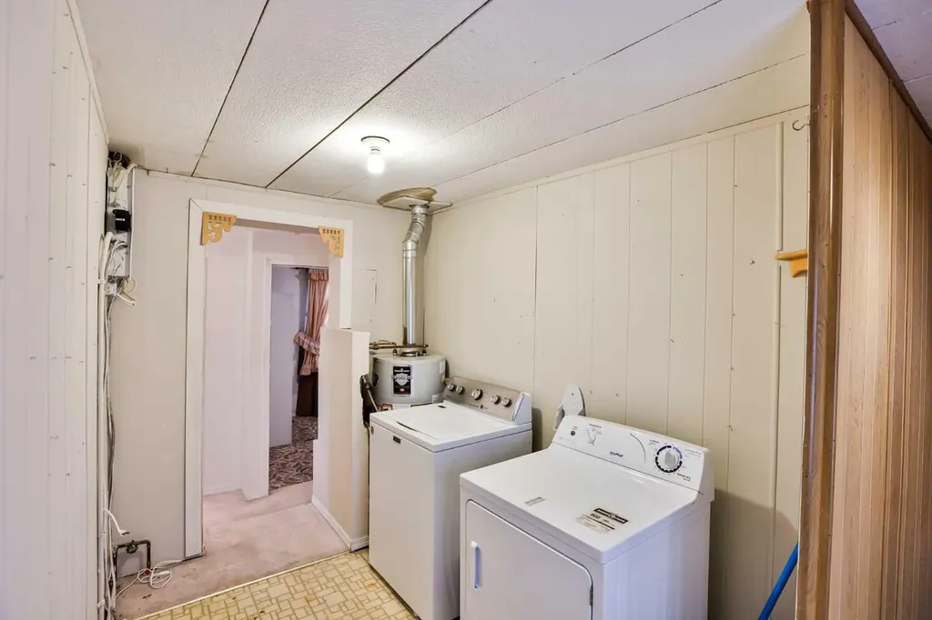 822 3 Street W Cardston AB T0K 0K0