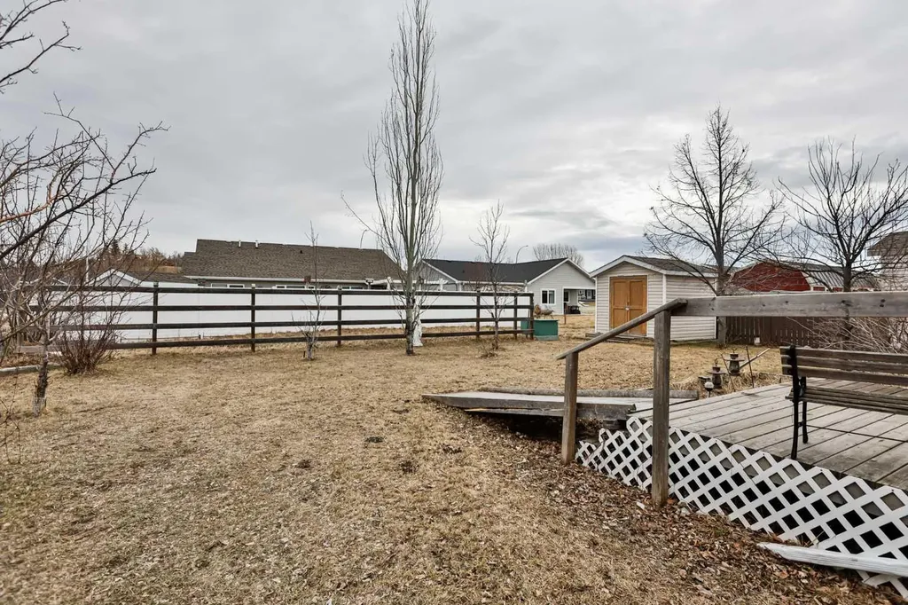 822 3 Street W Cardston AB T0K 0K0