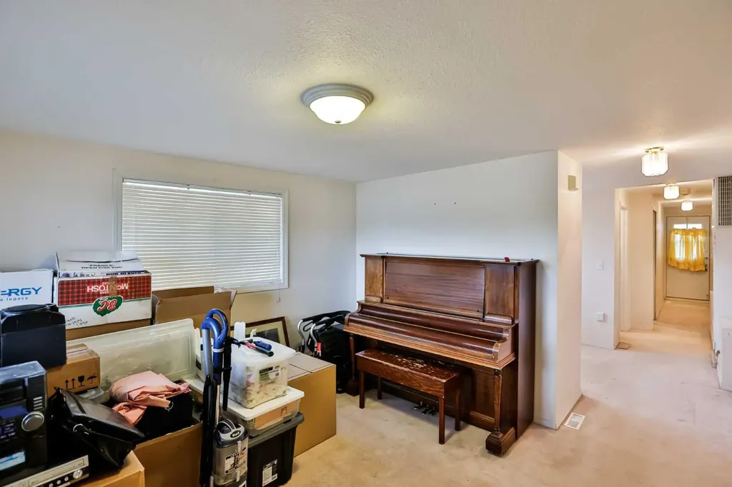 822 3 Street W Cardston AB T0K 0K0