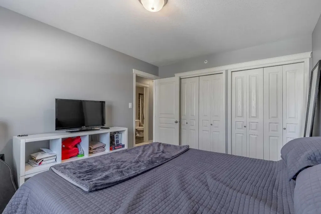 635 6 Street S Lethbridge AB T1J 2E4