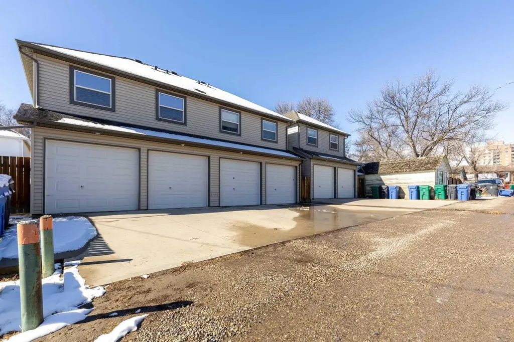 635 6 Street S Lethbridge AB T1J 2E4