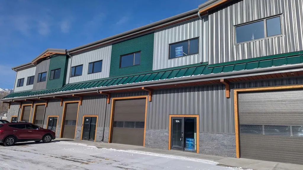 100 Alpine Meadows Canmore AB T1W 1L1