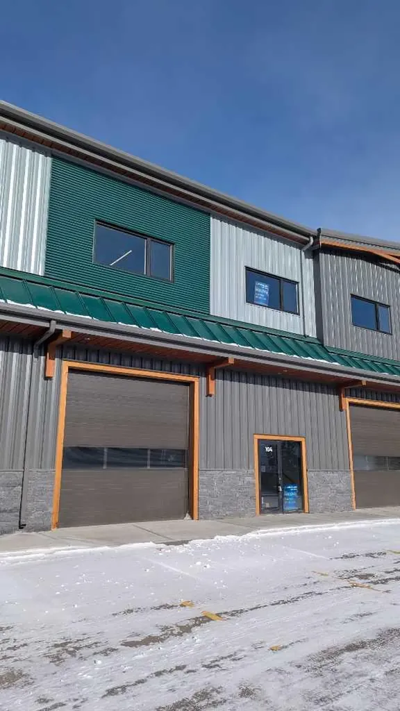 100 Alpine Meadows Canmore AB T1W 1L1