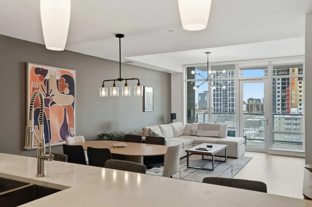 530 12 Avenue SW Calgary AB T2R0B1