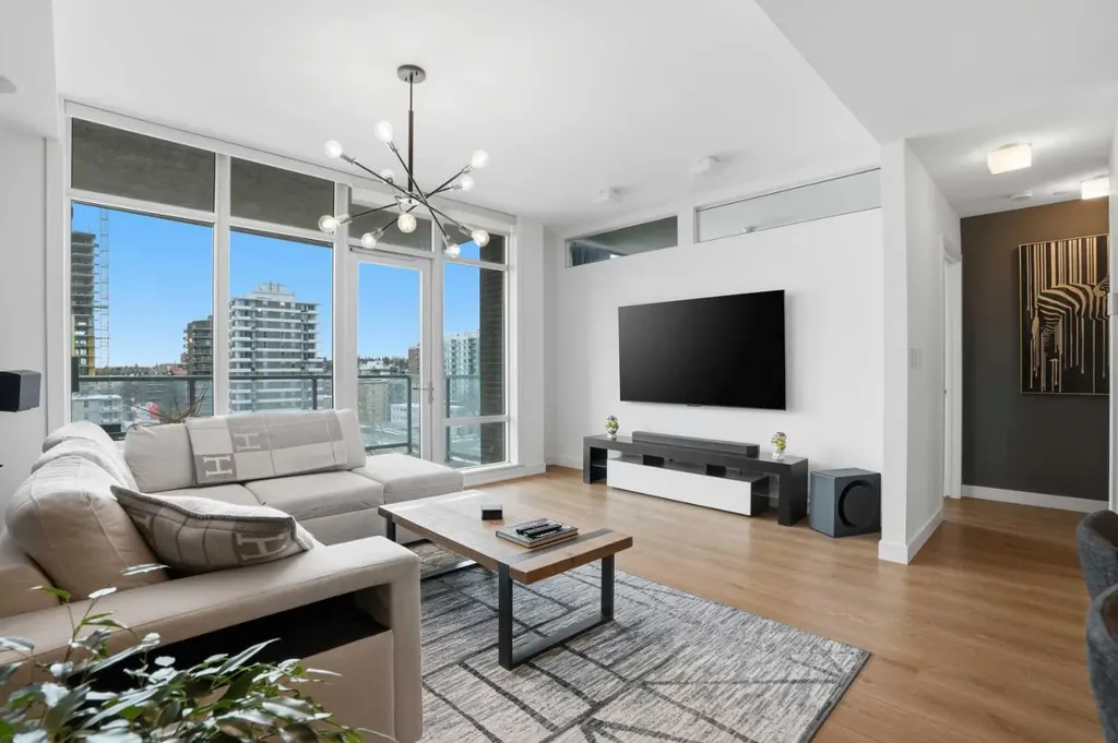 530 12 Avenue SW Calgary AB T2R0B1