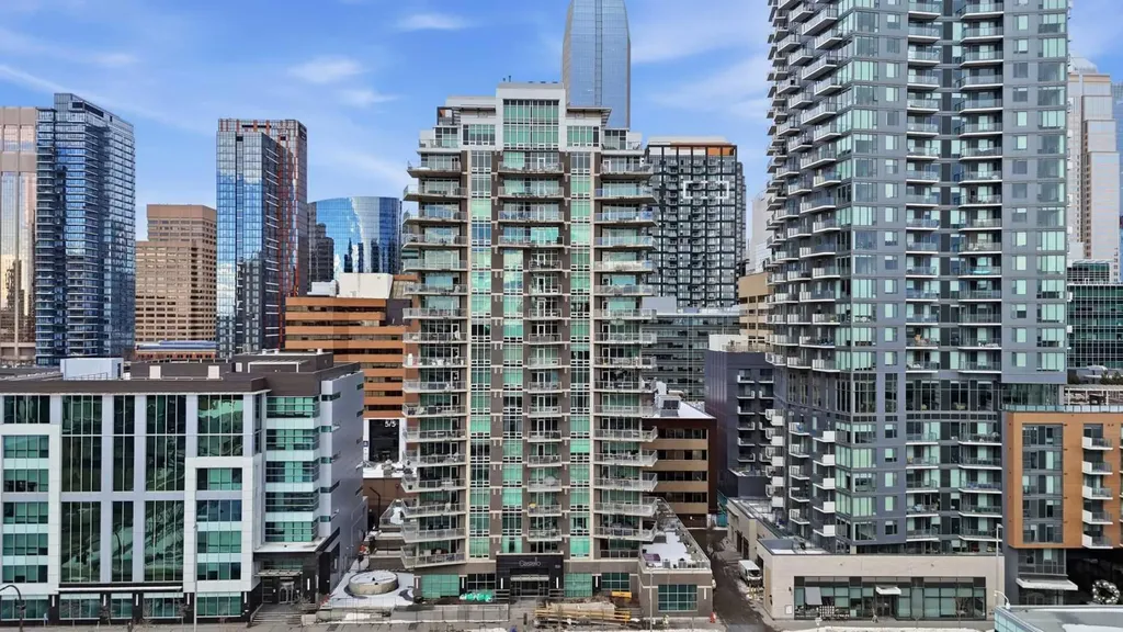 530 12 Avenue SW Calgary AB T2R0B1