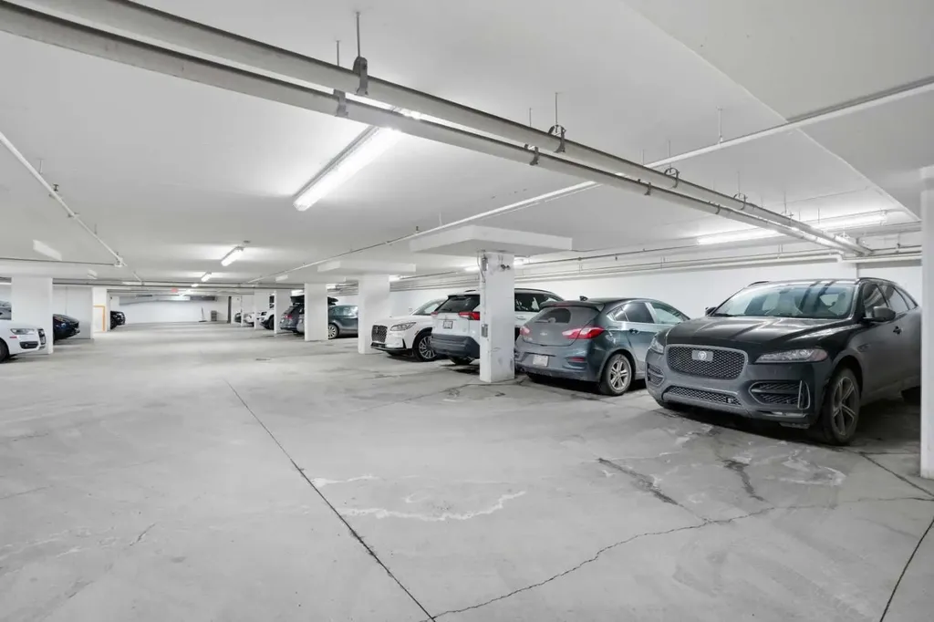530 12 Avenue SW Calgary AB T2R0B1