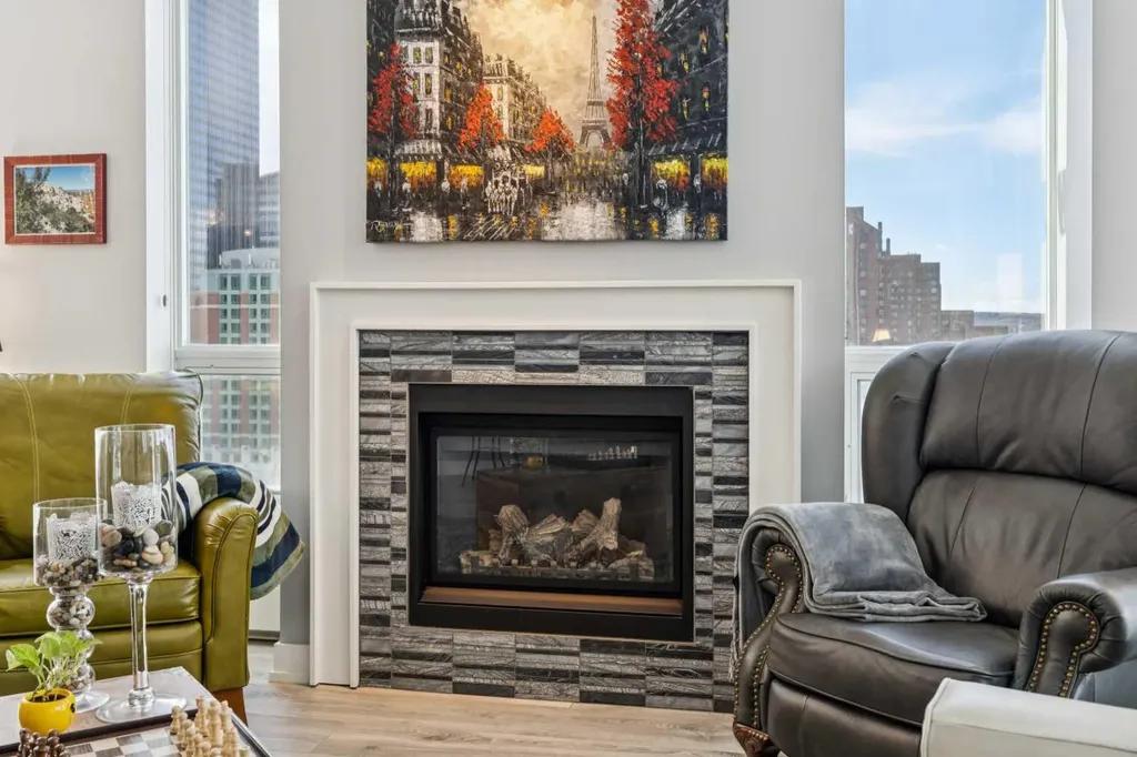 222 Riverfront Avenue SW Calgary AB T2P 0W3