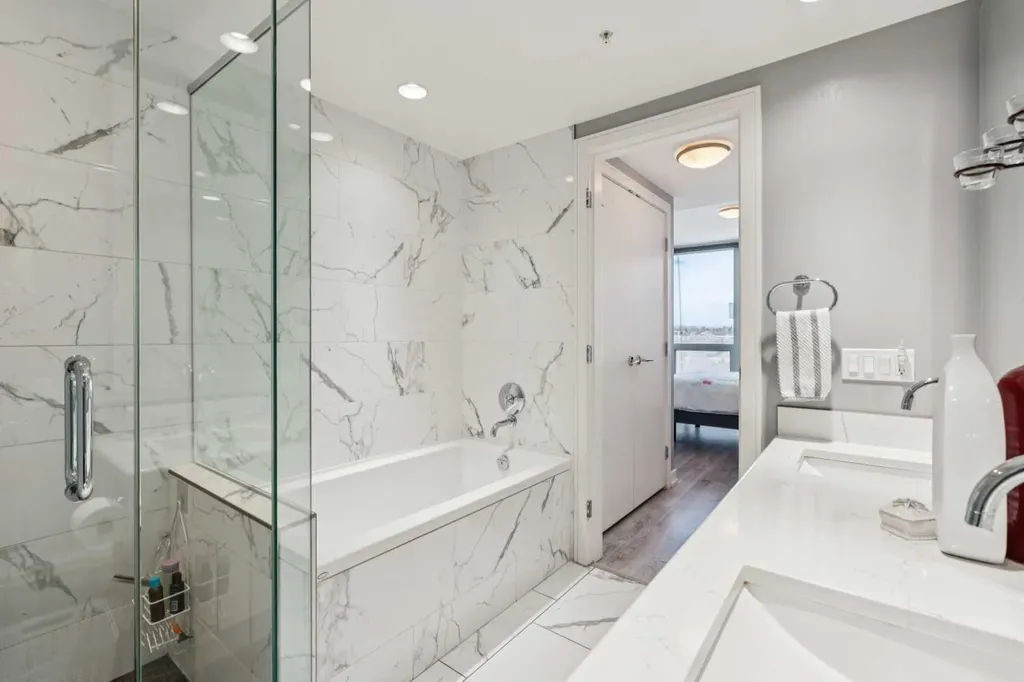 222 Riverfront Avenue SW Calgary AB T2P 0W3