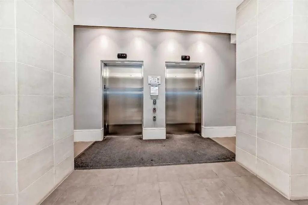 222 Riverfront Avenue SW Calgary AB T2P 0W3