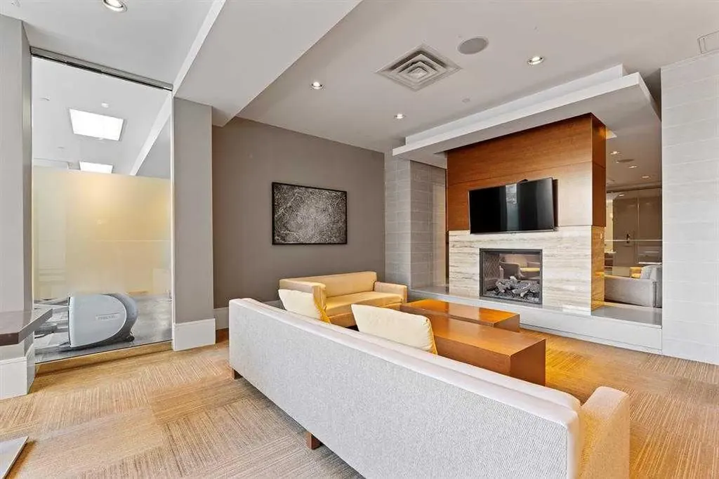 222 Riverfront Avenue SW Calgary AB T2P 0W3