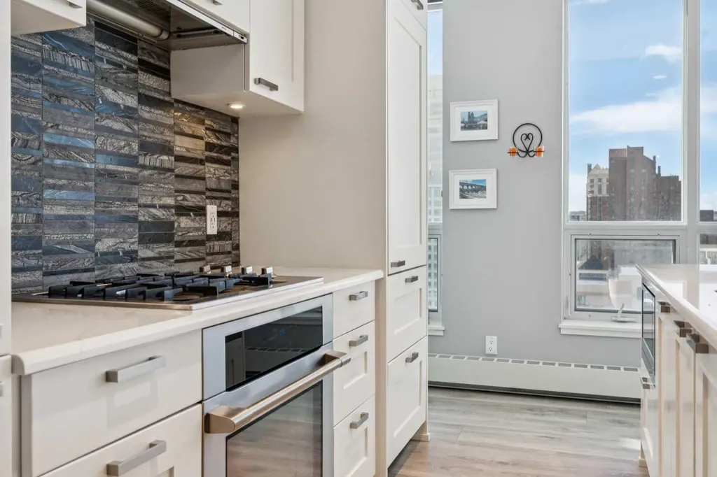 222 Riverfront Avenue SW Calgary AB T2P 0W3