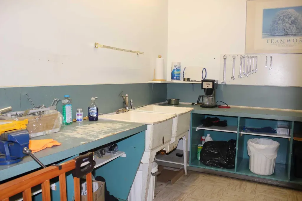 344 8 Street E Brooks AB T1R 0R6