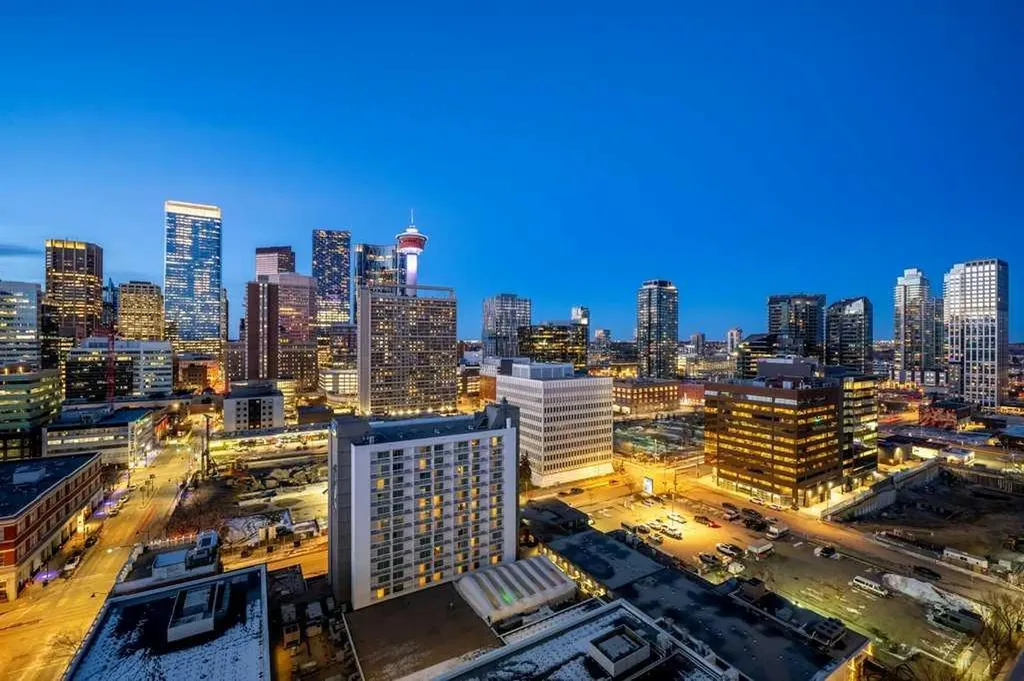 135 13 Avenue SW Calgary AB T2R 0W8