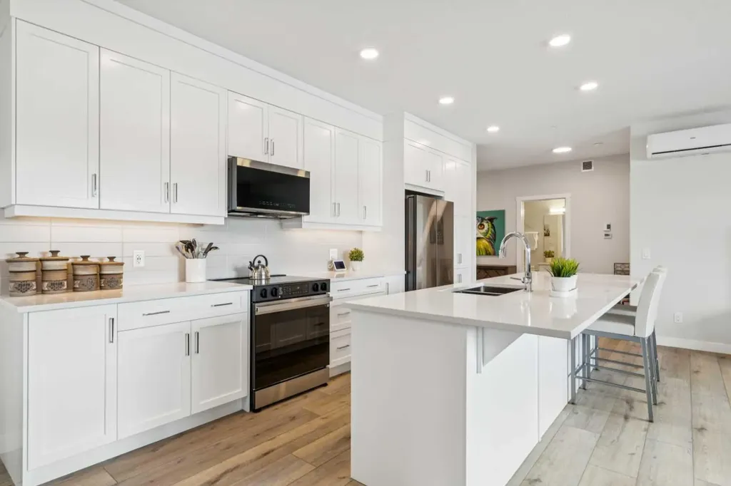 125 Wolf Hollow Crescent SE Calgary AB T2X 5W9