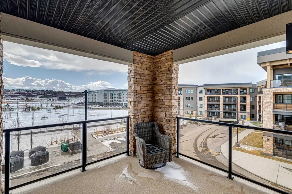 125 Wolf Hollow Crescent SE Calgary AB T2X 5W9