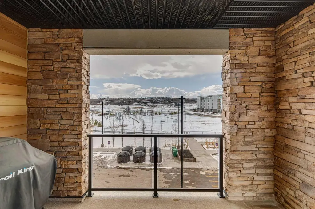 125 Wolf Hollow Crescent SE Calgary AB T2X 5W9