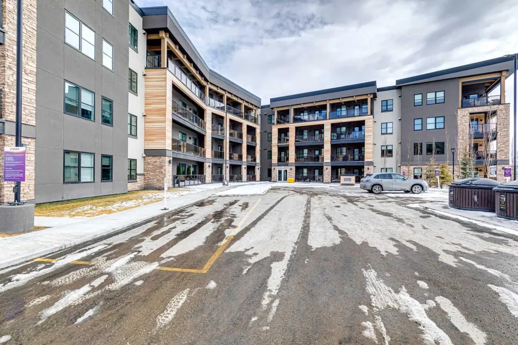 125 Wolf Hollow Crescent SE Calgary AB T2X 5W9