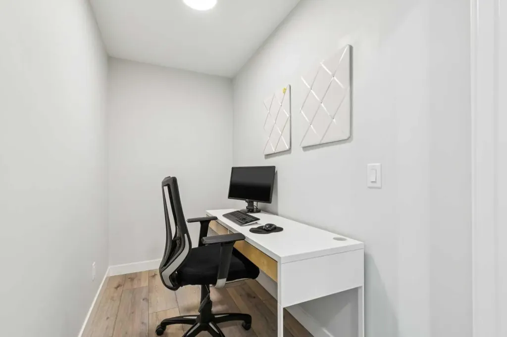 125 Wolf Hollow Crescent SE Calgary AB T2X 5W9