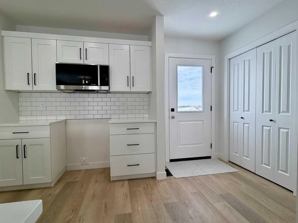 8570 72 Avenue Grande Prairie AB T8X 0N9