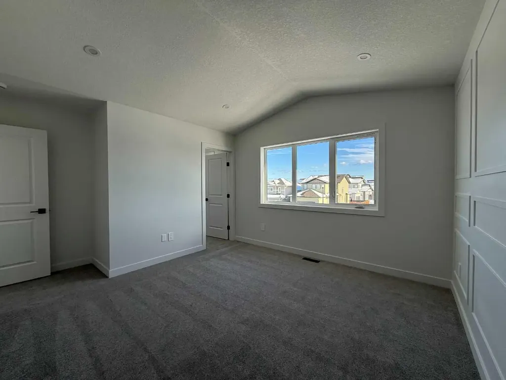 8570 72 Avenue Grande Prairie AB T8X 0N9