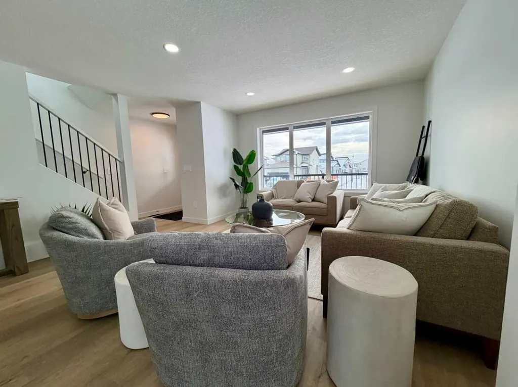 8570 72 Avenue Grande Prairie AB T8X 0N9