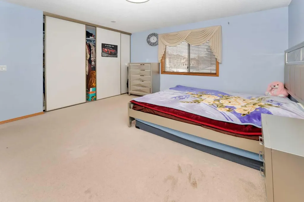 18 Coral Sands Place NE Calgary AB T3J3J3