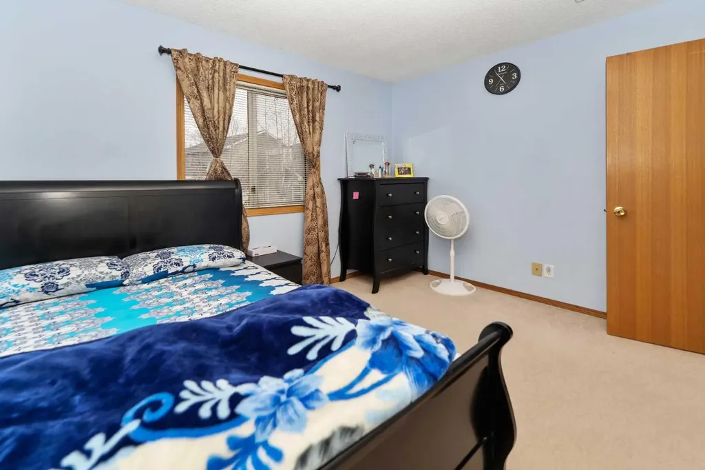 18 Coral Sands Place NE Calgary AB T3J3J3