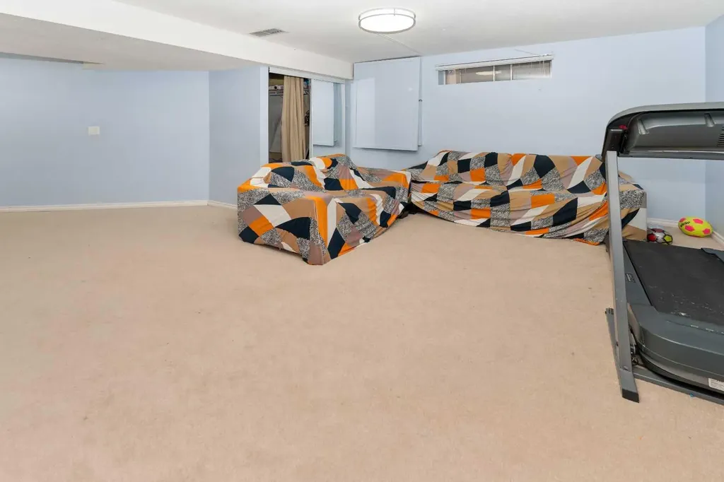 18 Coral Sands Place NE Calgary AB T3J3J3