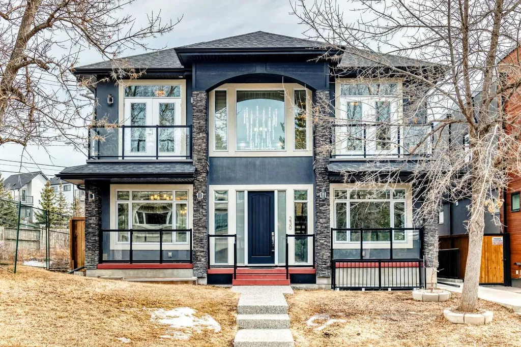 230 37 Street NW Calgary AB T2N 3B7