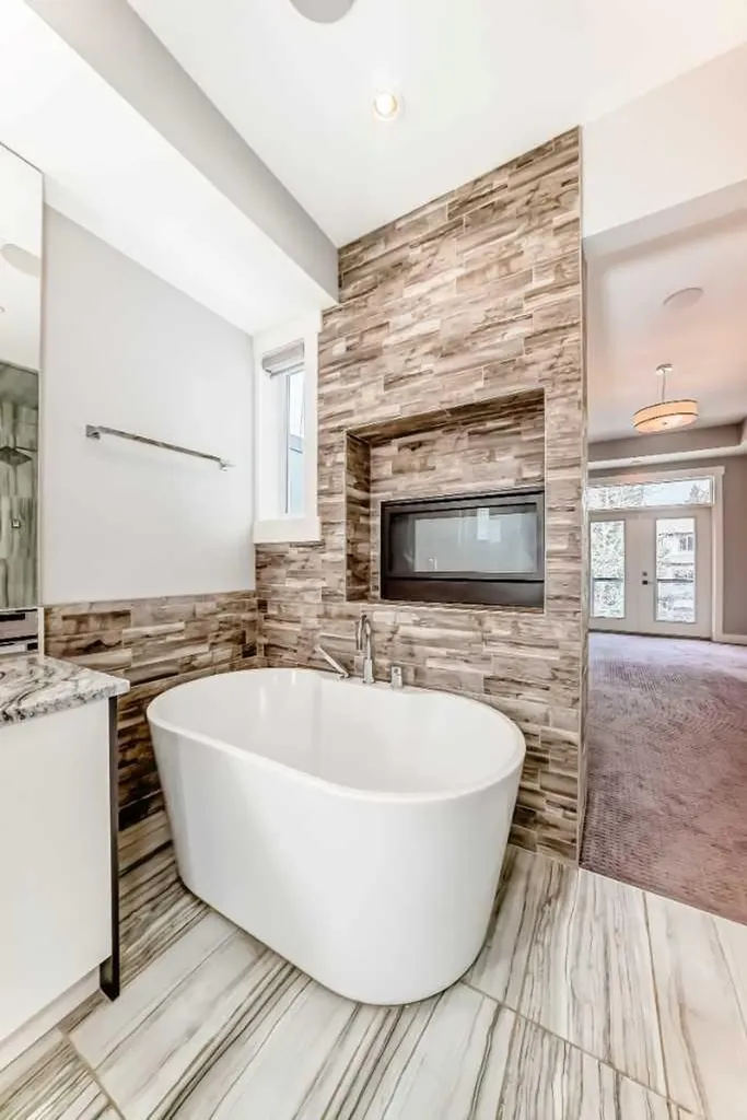 230 37 Street NW Calgary AB T2N 3B7