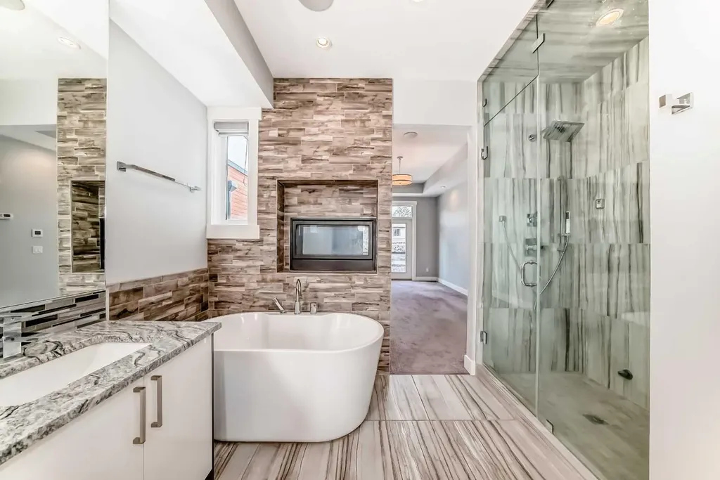 230 37 Street NW Calgary AB T2N 3B7