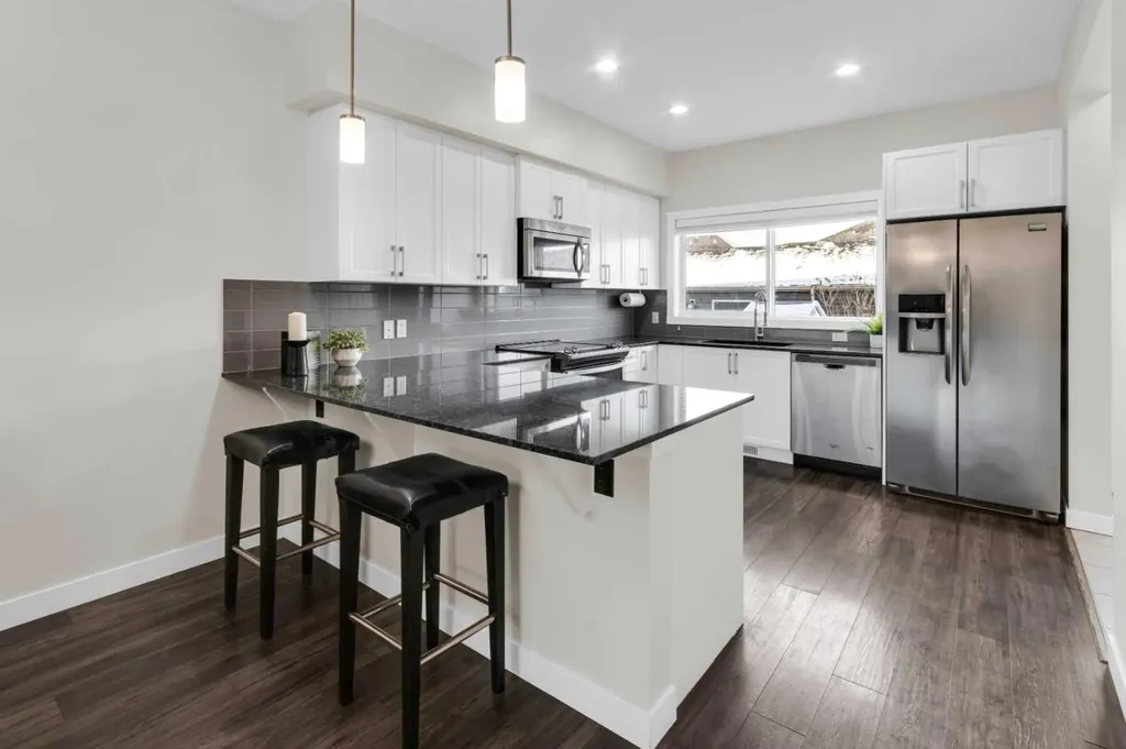 610 Hillcrest Road SW Airdrie AB T4B 4C8