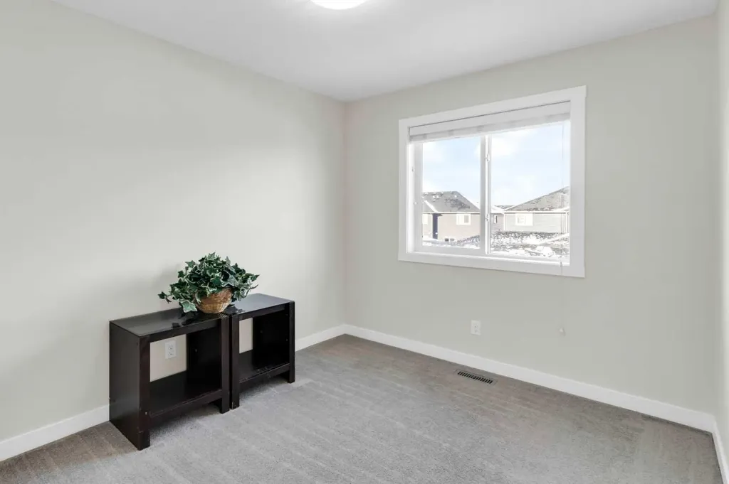 610 Hillcrest Road SW Airdrie AB T4B 4C8