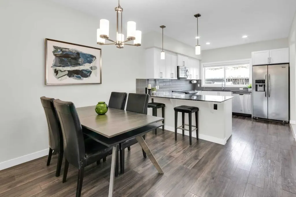 610 Hillcrest Road SW Airdrie AB T4B 4C8