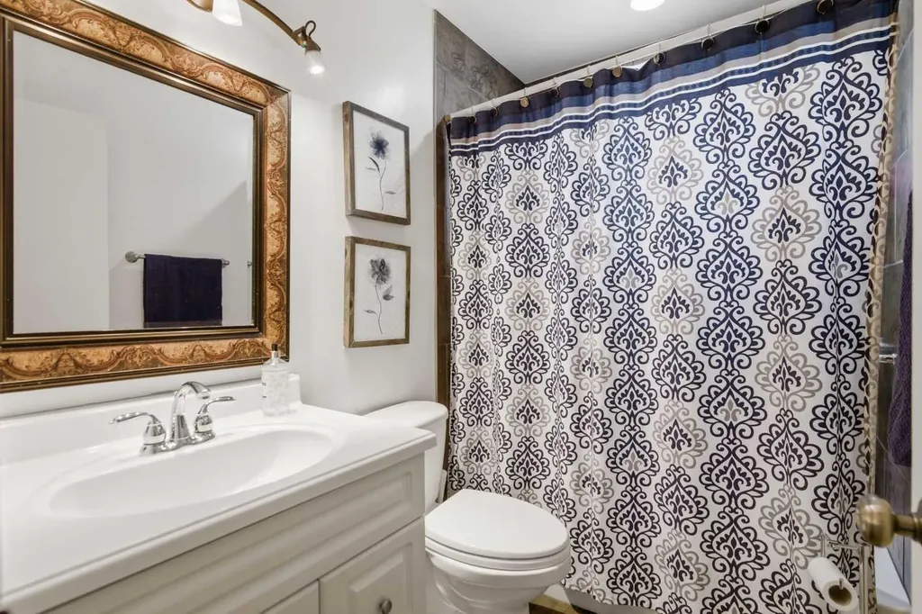 527 Athlone Road SE Calgary AB T2H 1V8