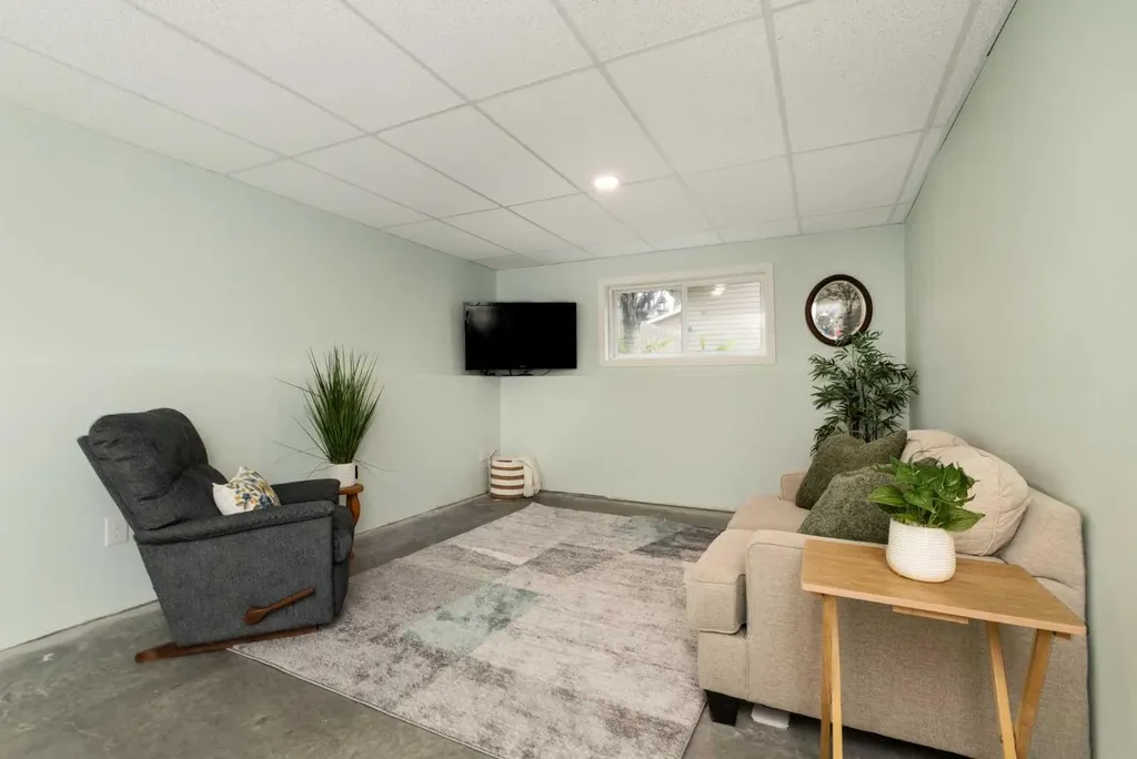 10 Hawthorne Way Penhold AB T0M1R0