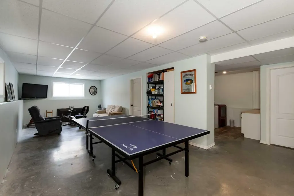 10 Hawthorne Way Penhold AB T0M1R0