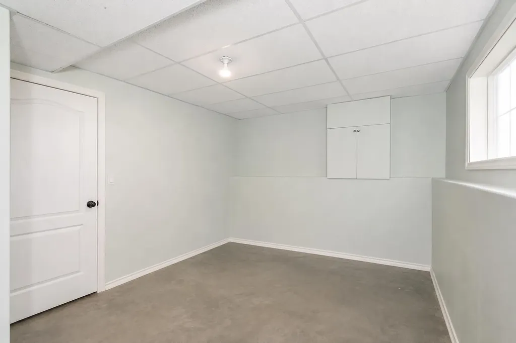 10 Hawthorne Way Penhold AB T0M1R0