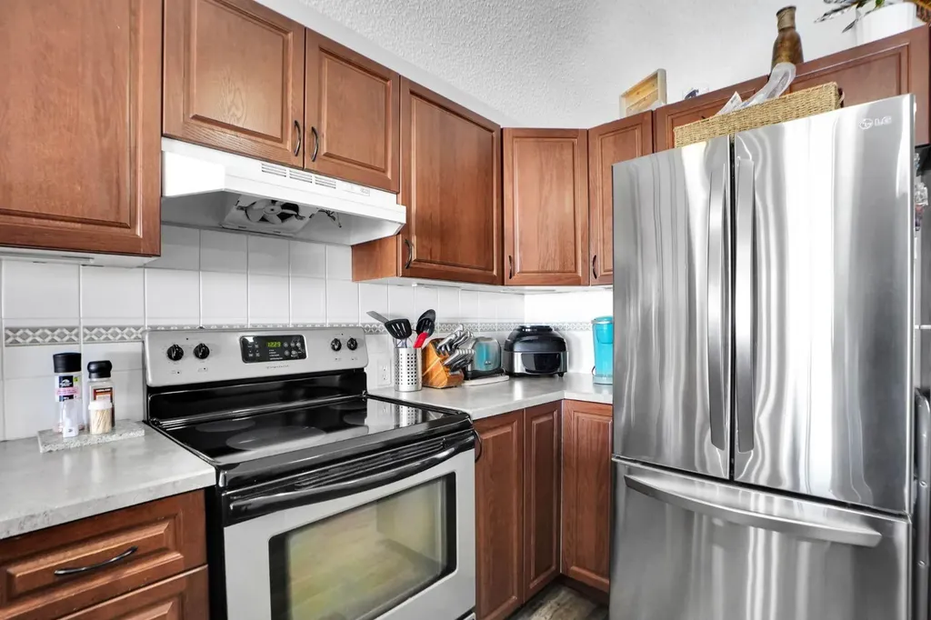 94 Inverness Park SE Calgary AB T2Z3E1