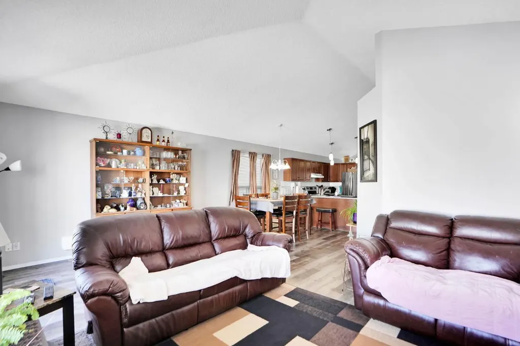94 Inverness Park SE Calgary AB T2Z3E1