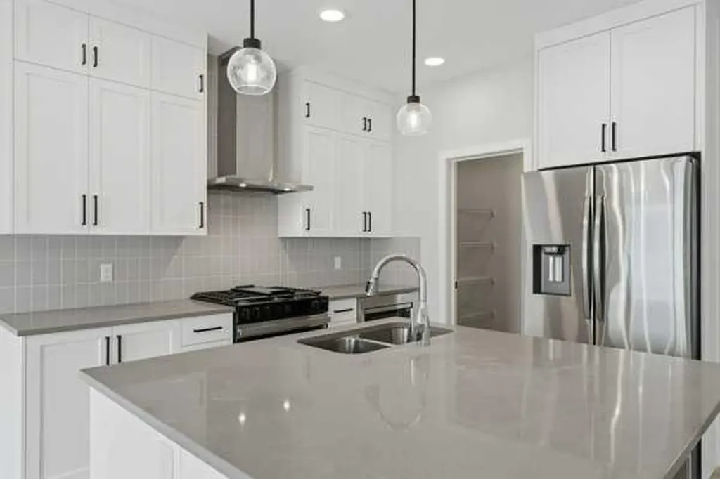 213 Bayview Park SW Airdrie AB T4B4G2