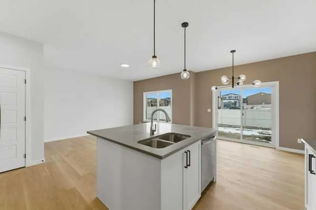 213 Bayview Park SW Airdrie AB T4B4G2