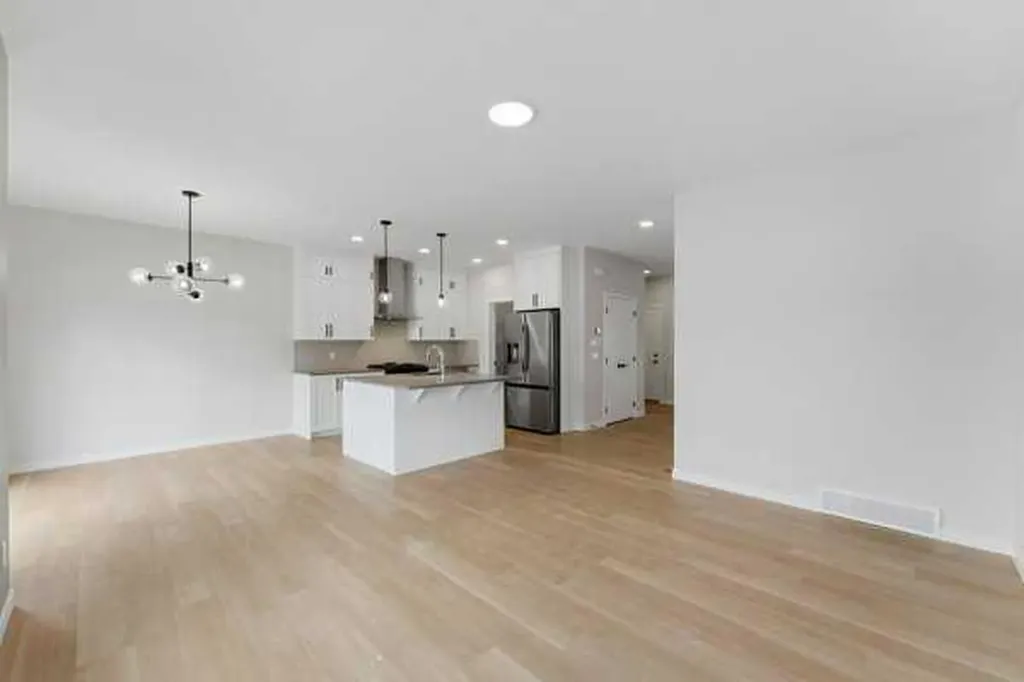 213 Bayview Park SW Airdrie AB T4B4G2