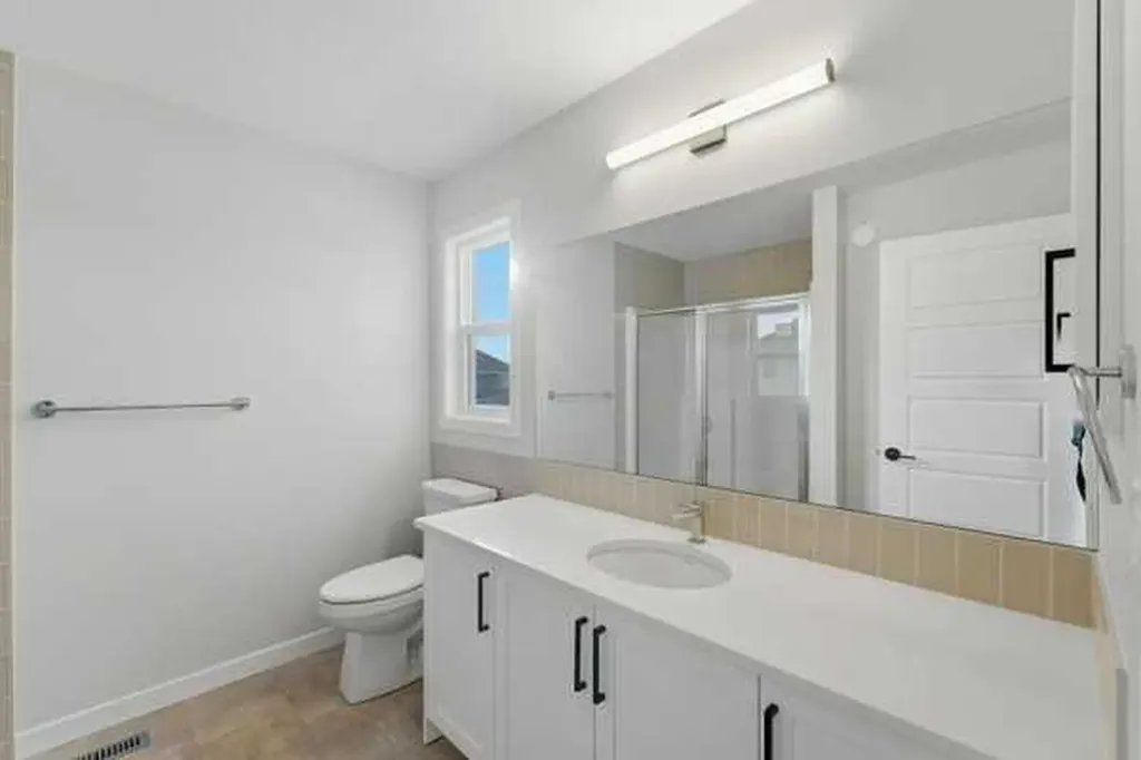 213 Bayview Park SW Airdrie AB T4B4G2