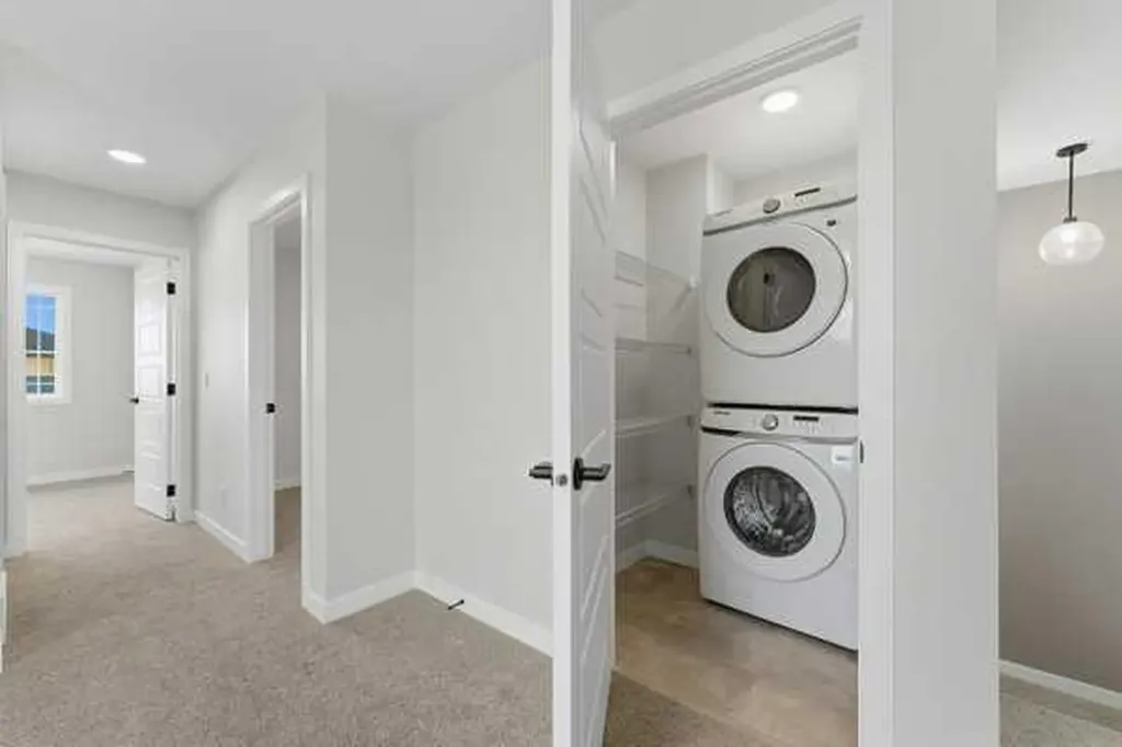 213 Bayview Park SW Airdrie AB T4B4G2