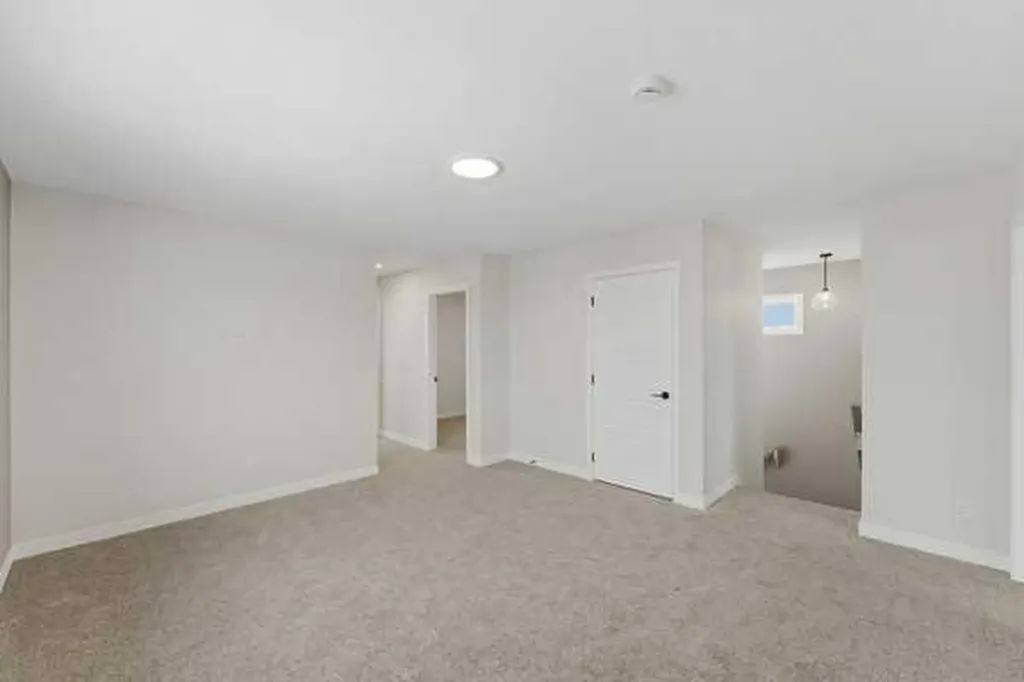 213 Bayview Park SW Airdrie AB T4B4G2
