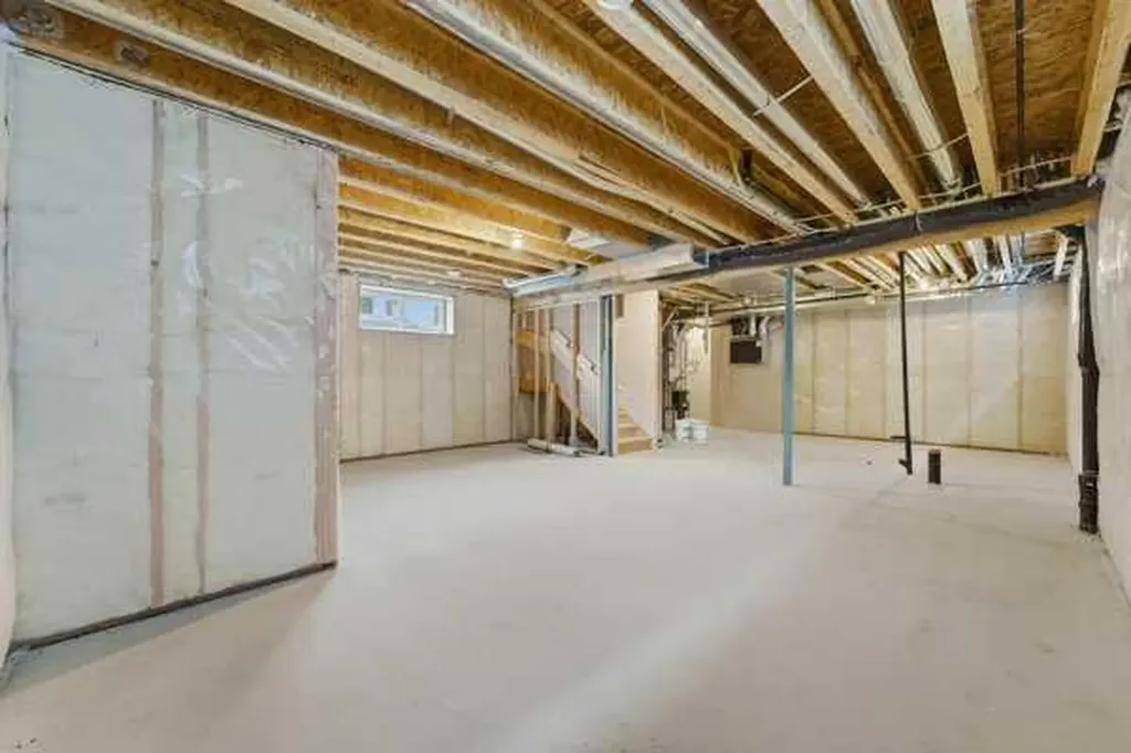213 Bayview Park SW Airdrie AB T4B4G2